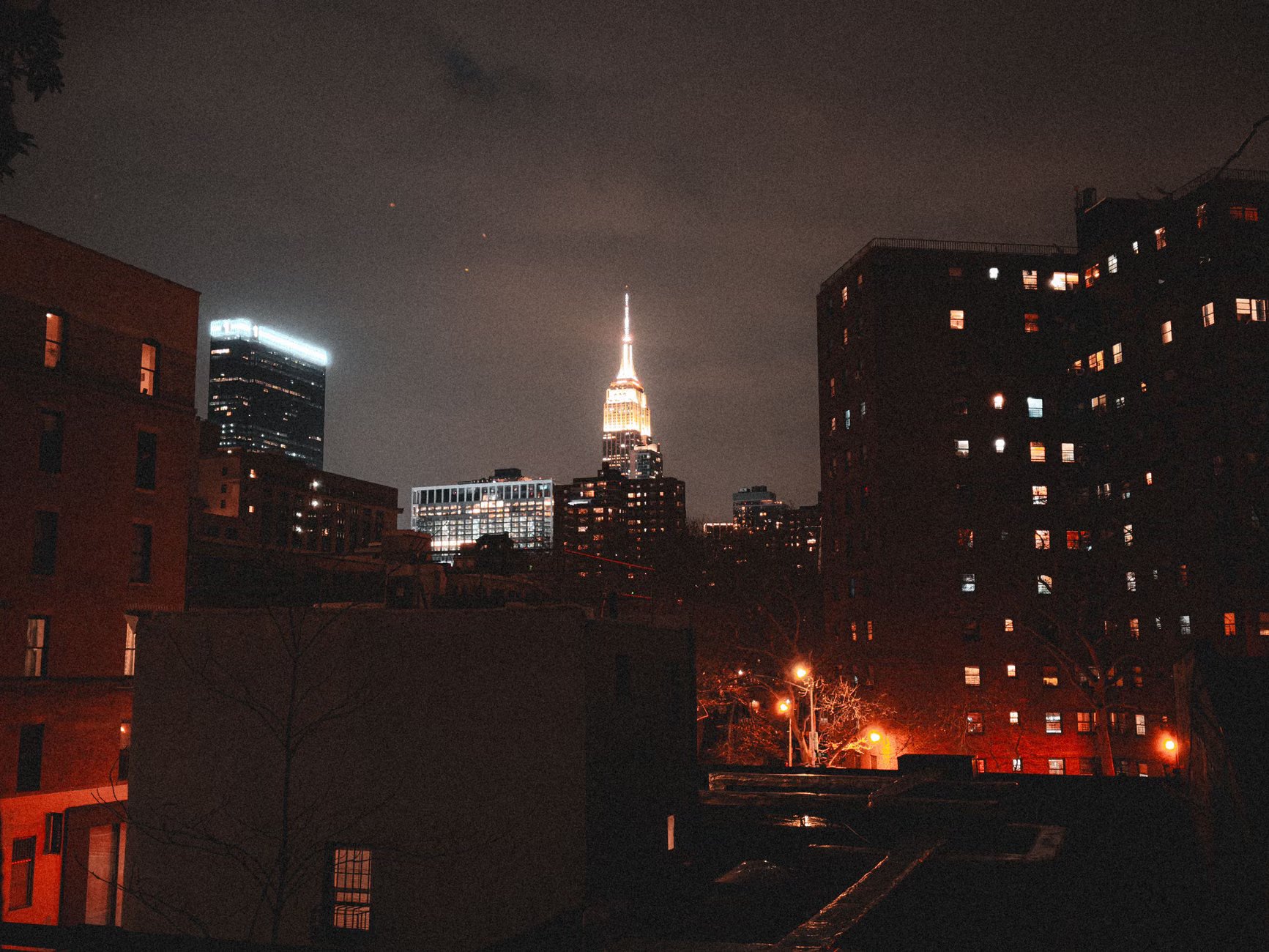 5 Rooftop Date Night Restaurants with NYC Skyline Views